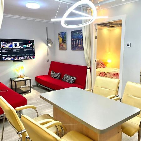 Camp Nou, Europa Fira - Modern Two-Bedroom Apartment With Heating 오스피탈레트 데 요브레가트 외부 사진