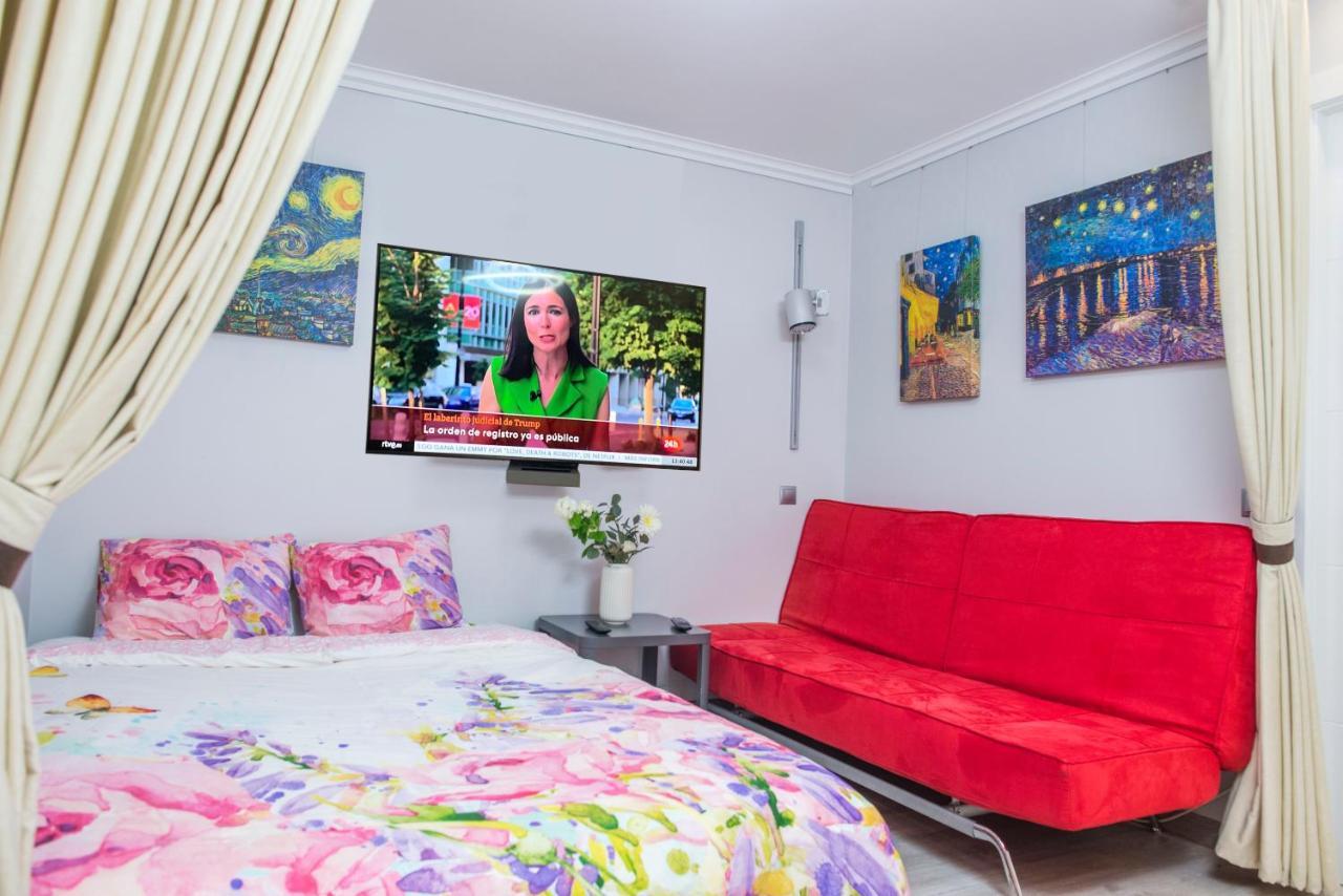 Camp Nou, Europa Fira - Modern Two-Bedroom Apartment With Heating 오스피탈레트 데 요브레가트 외부 사진