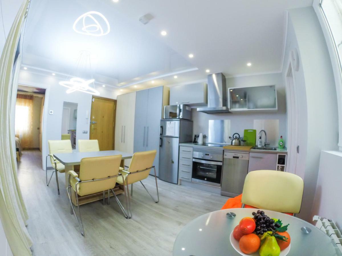 Camp Nou, Europa Fira - Modern Two-Bedroom Apartment With Heating 오스피탈레트 데 요브레가트 외부 사진