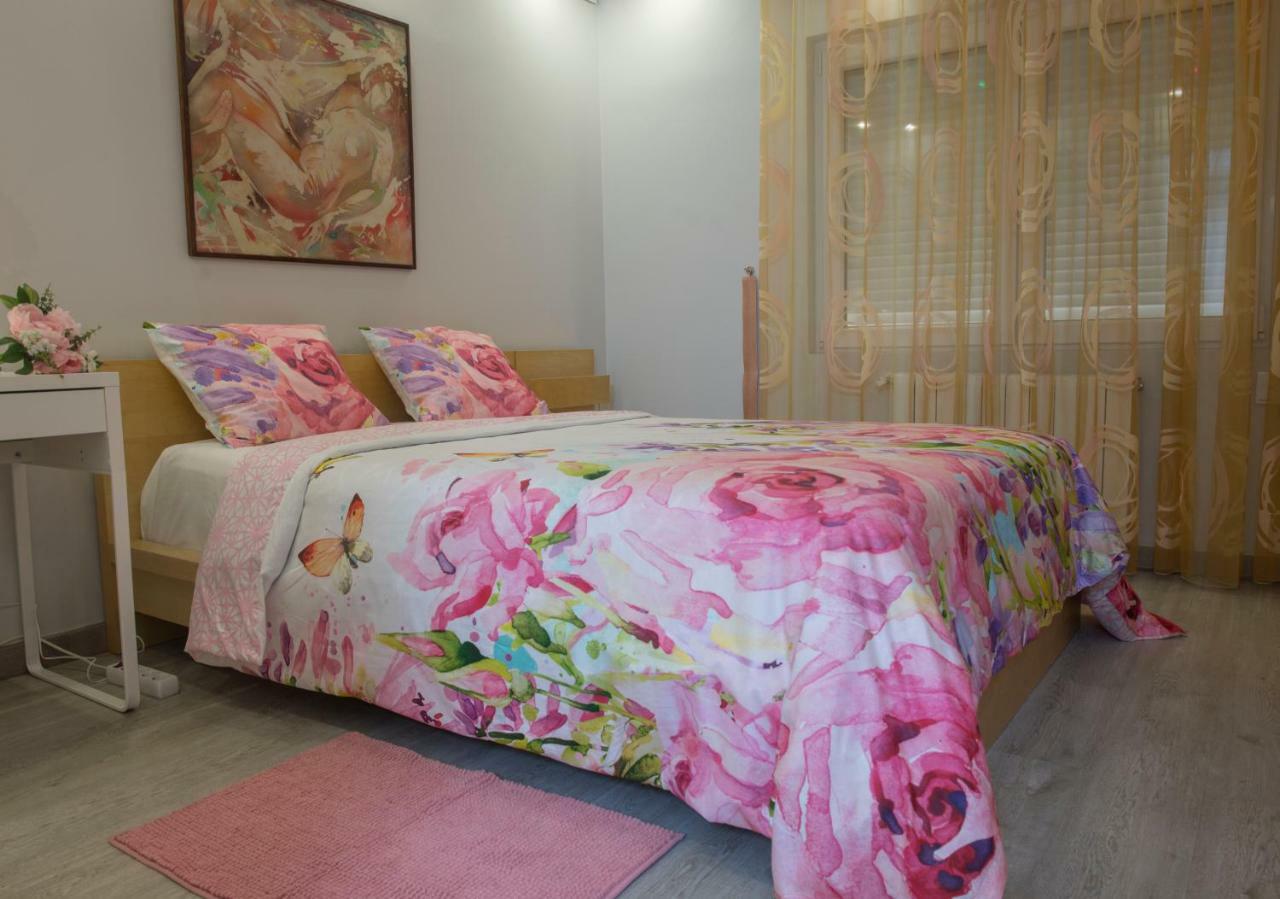 Camp Nou, Europa Fira - Modern Two-Bedroom Apartment With Heating 오스피탈레트 데 요브레가트 외부 사진